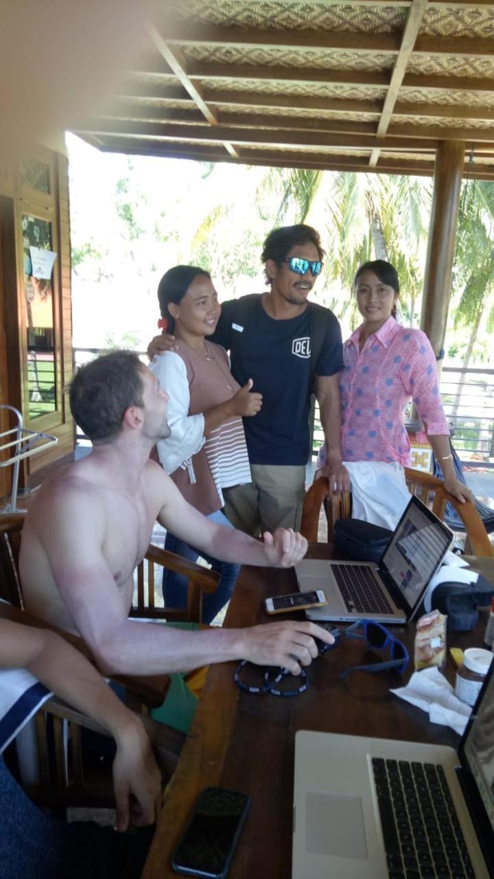 Arrys Watukarung Surfcamp Hotel Kalak Exterior foto