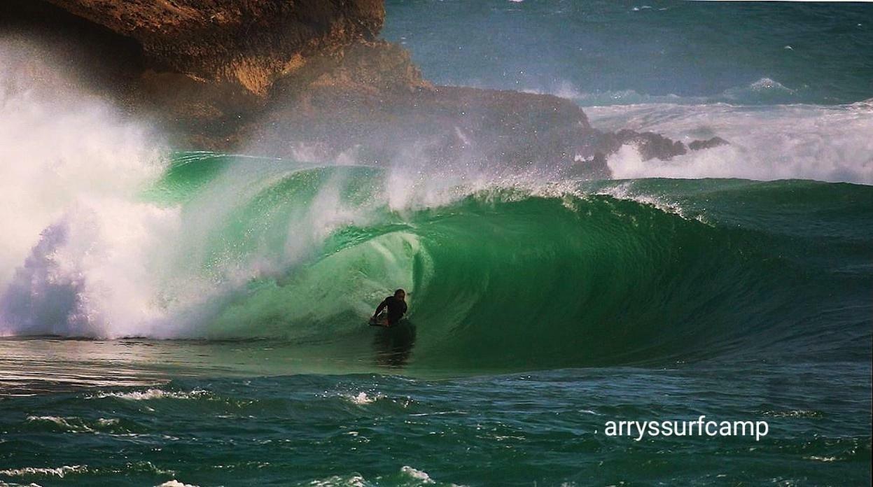 Arrys Watukarung Surfcamp Hotel Kalak Exterior foto